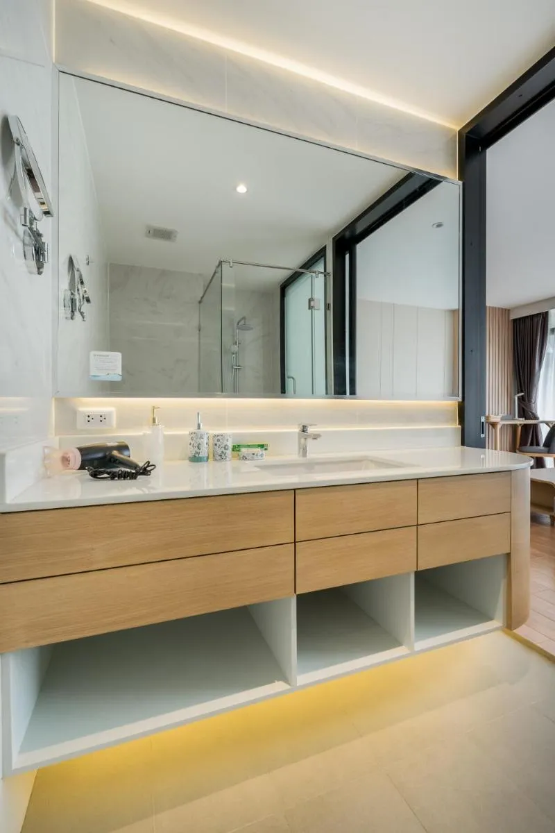 Image 4 of WEG NaiThon Beach