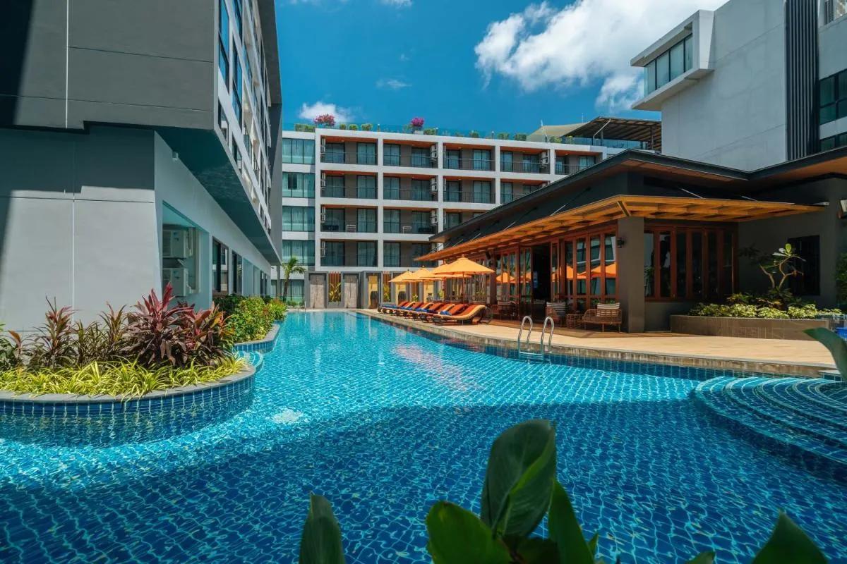 Image 2 of Wekata Luxury