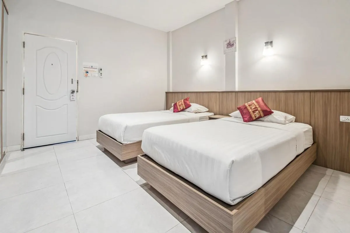 Image 4 of Winrisa Place