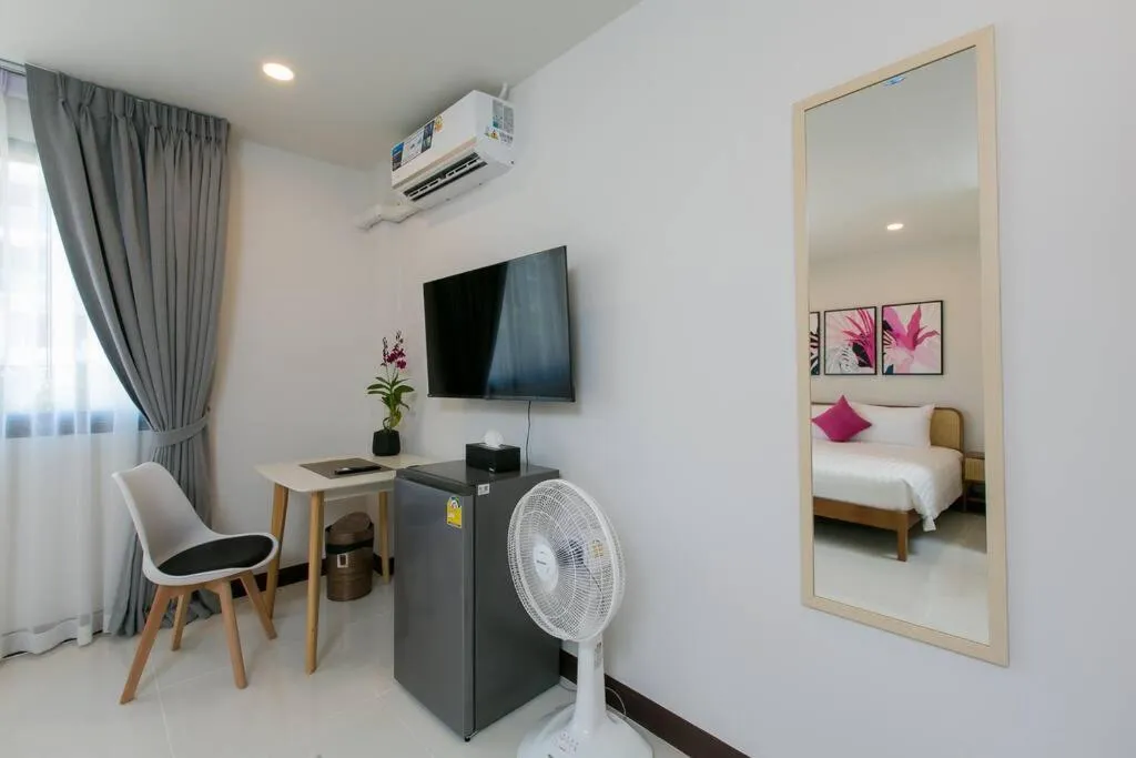Image 4 of Wow Academy & Stay Soi Tai-Aed 3A