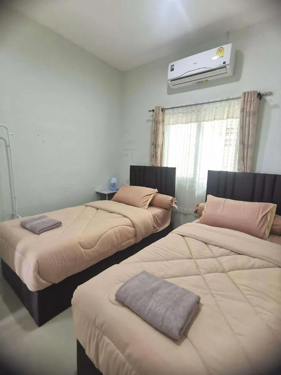 Image 3 of Yada House