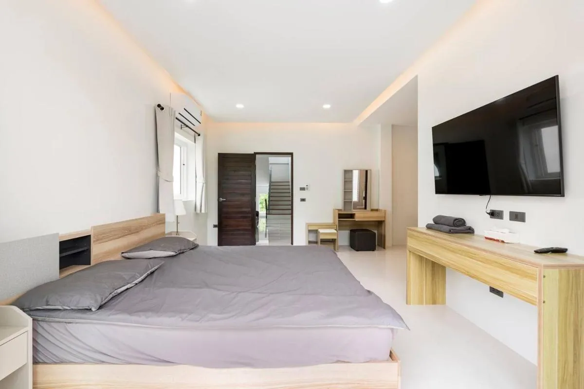 Image 5 of golf pool villa close patong and phuket town