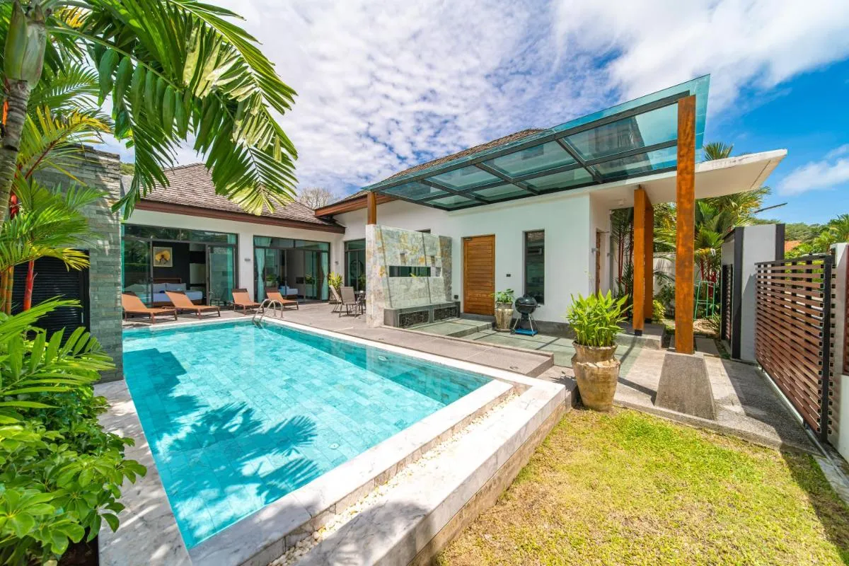 Image 4 of kamala private swimming pool villa