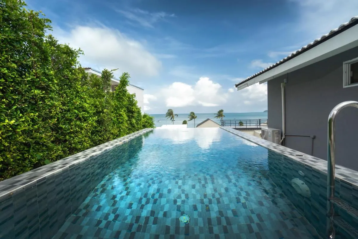 Image 2 of mona seaview pool villa beach front AoYon Beach