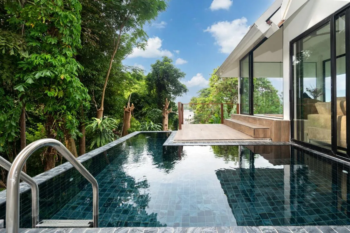 Image 3 of patong hill 3 villa