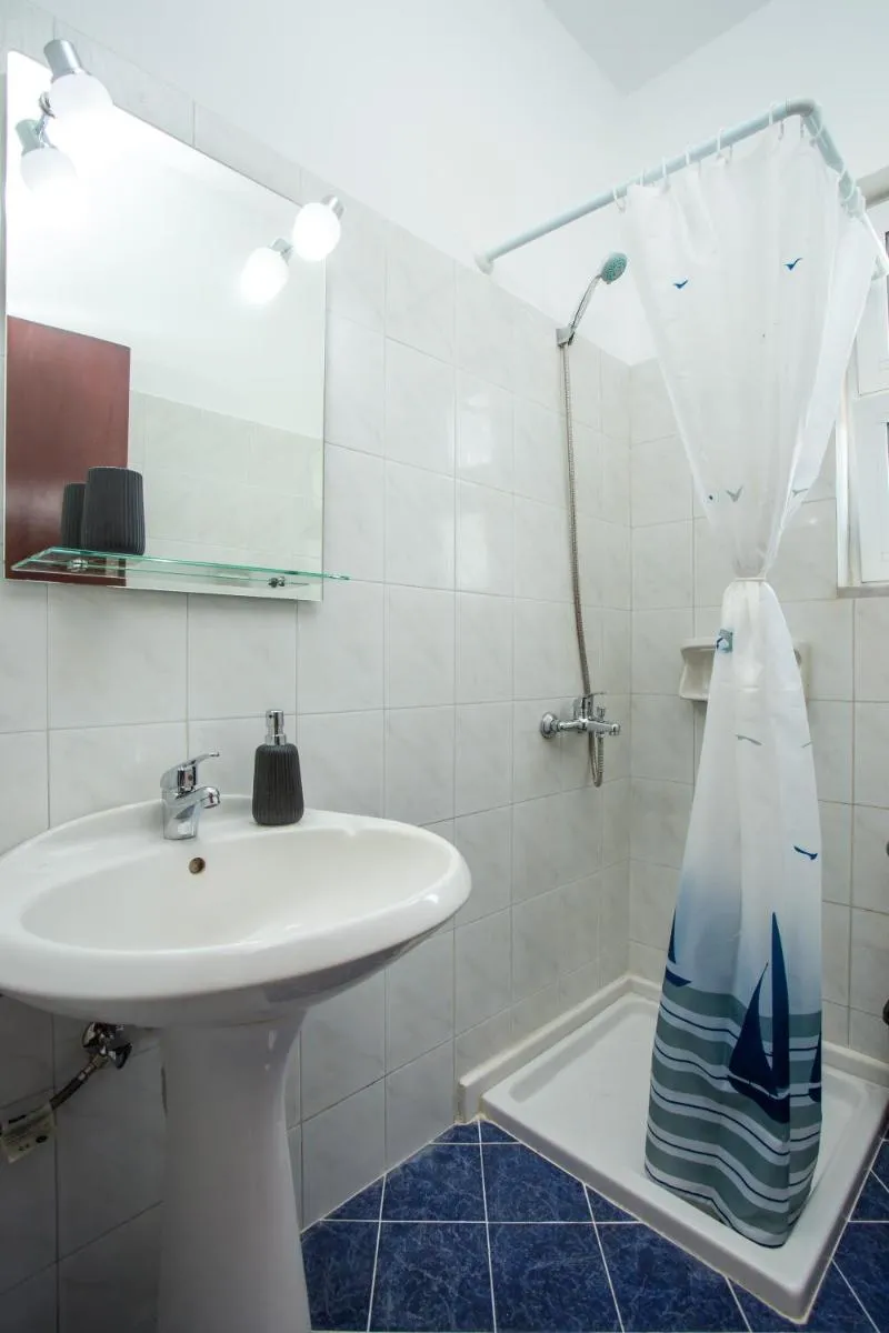 Image 3 of Economisa Apartments