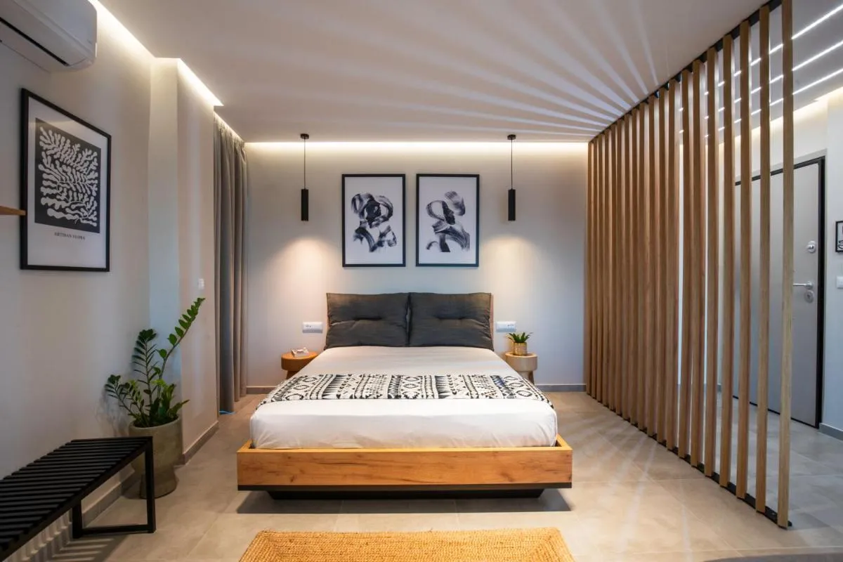 Image 6 of 400 Steps Apartment