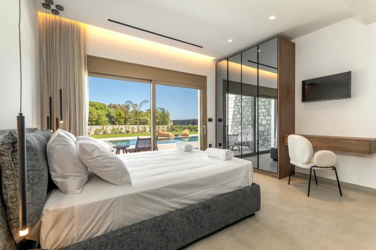 Image 1 of Emerald Estate