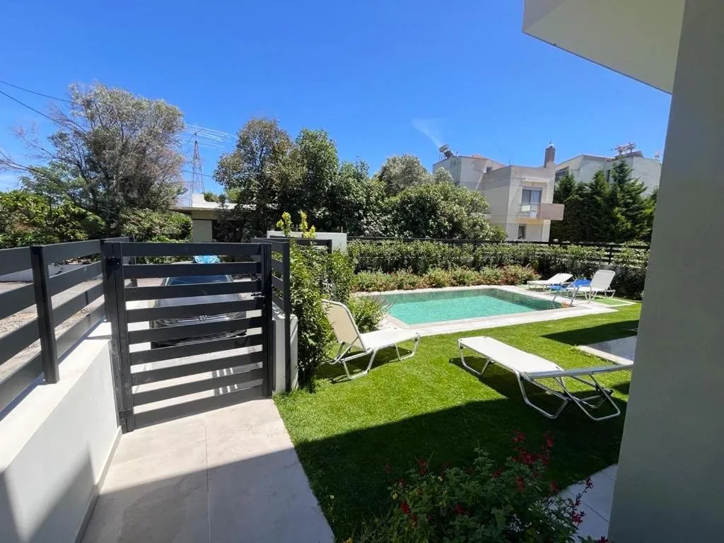 Image 2 of Green Villa