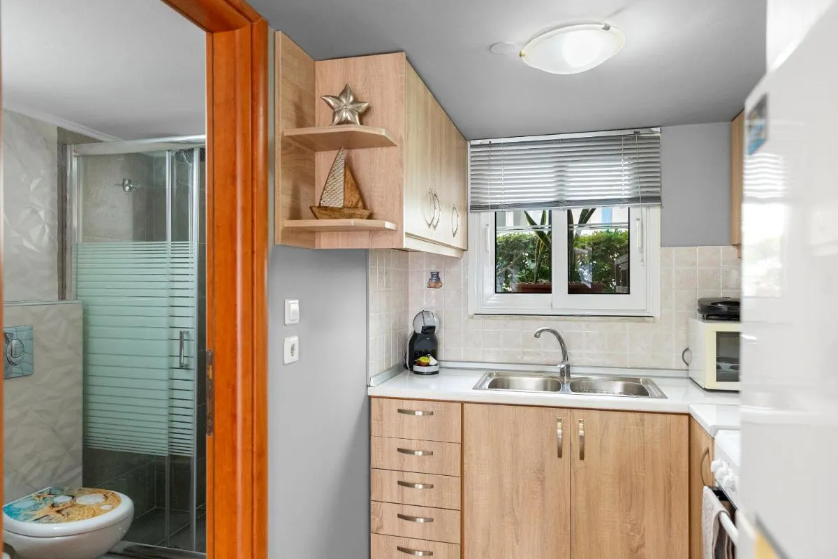 Image 2 of Haraki Sand Beach