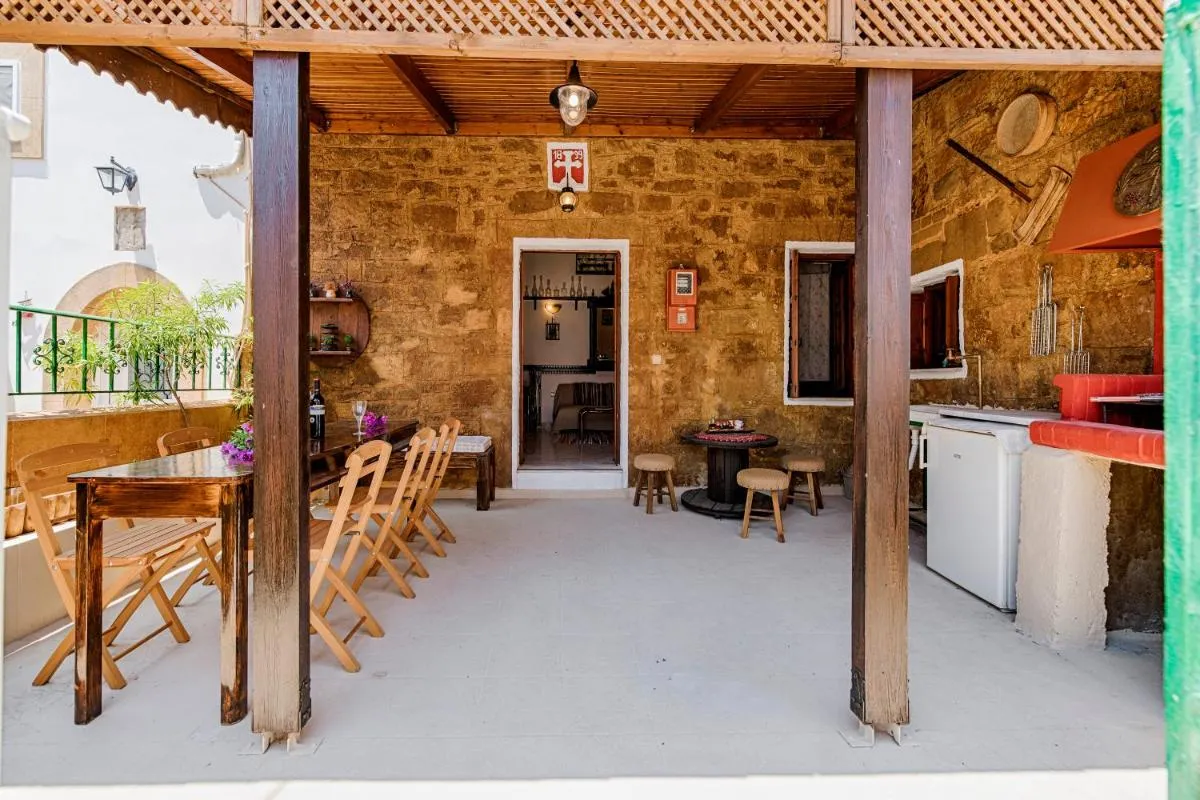 Image 2 of Hara’s Traditional Detached House in Malona