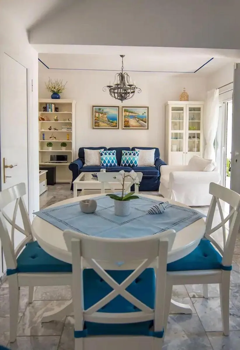 Image 6 of Le Petit Refuge 2 Floor Maisonette with Seaview