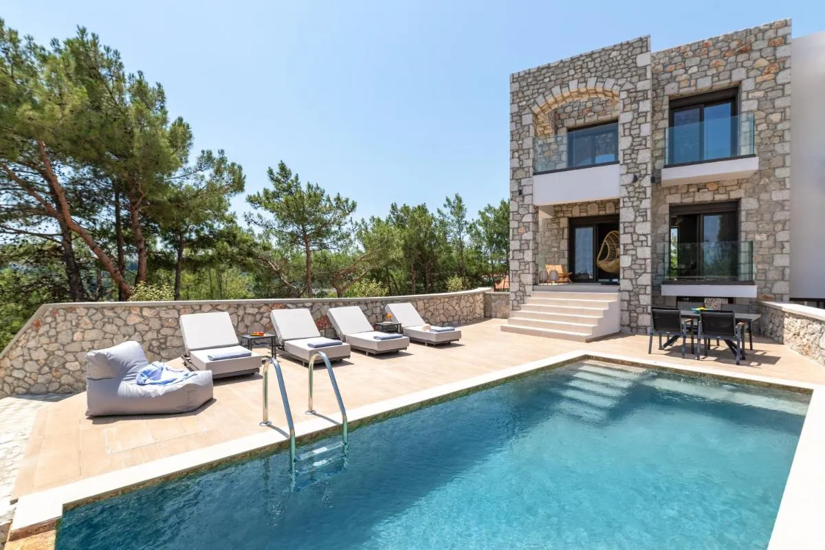 Image 1 of Seaesta Villas