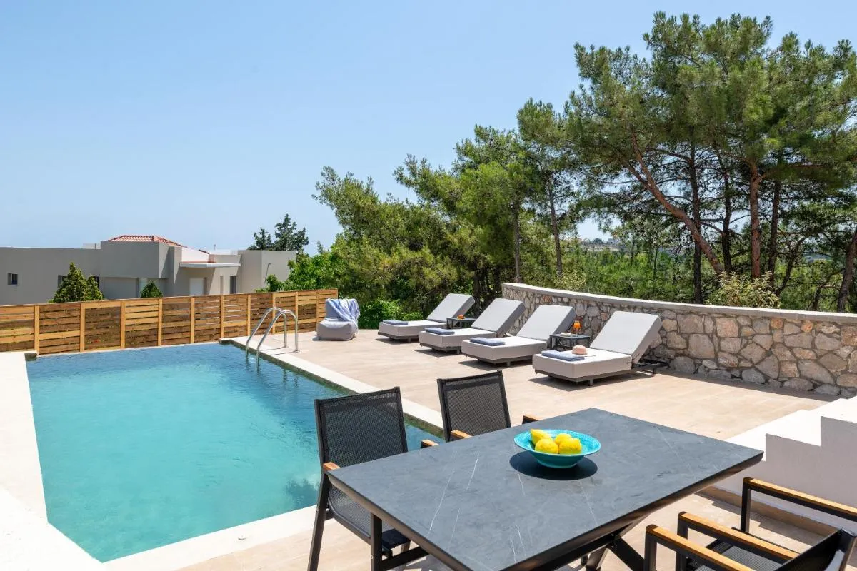 Image 5 of Seaesta Villas