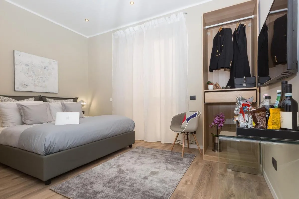 Image 2 of 126 Gracchi Suites