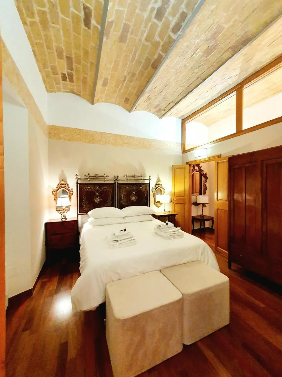 Image 4 of 1878s by AAT- LUXURY HISTORIC HOUSE PIAZZA DI SPAGNA
