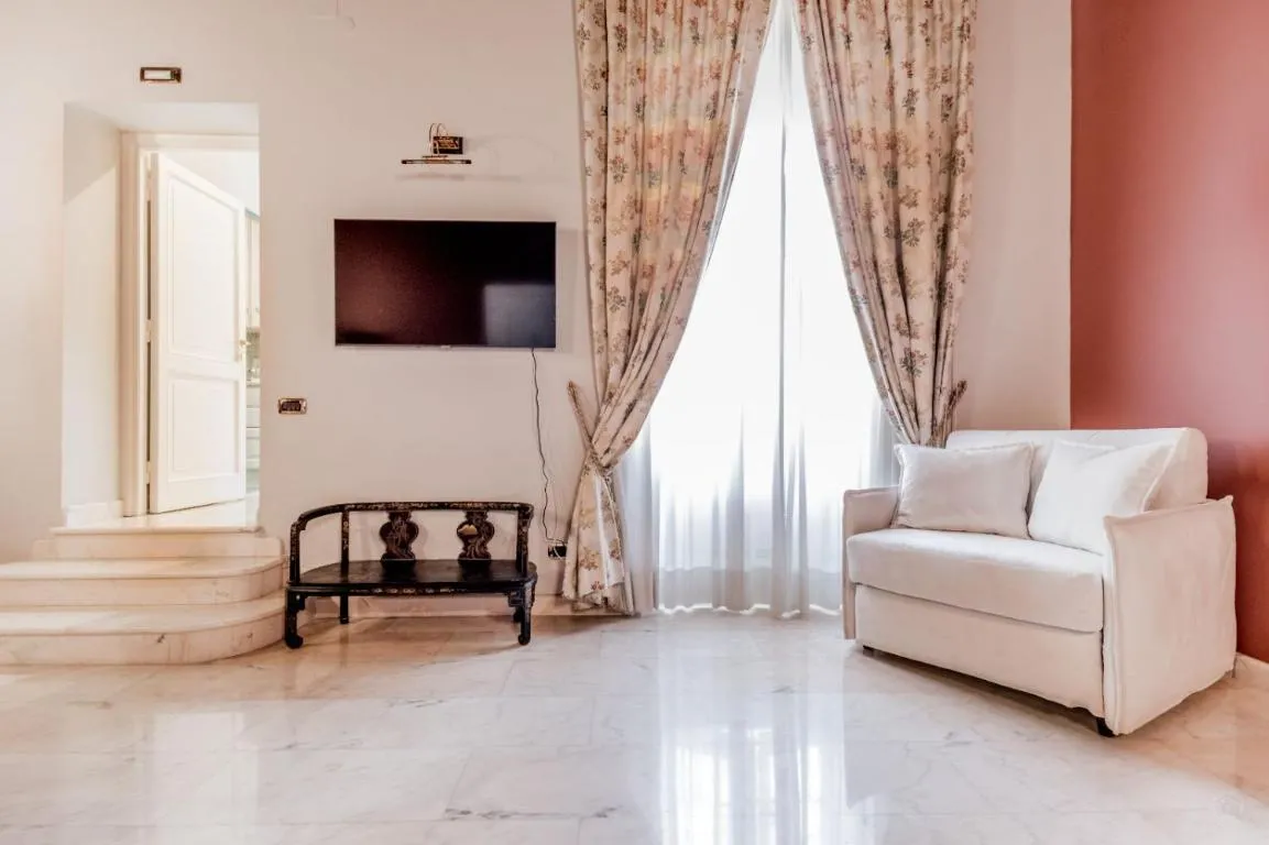 Image of APT ROME – Pietra