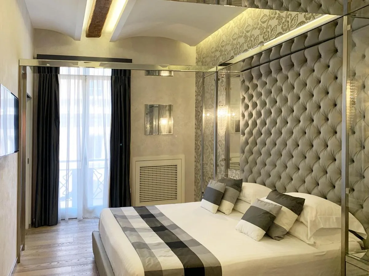 Image 3 of ARCAsuite Tritone Luxury