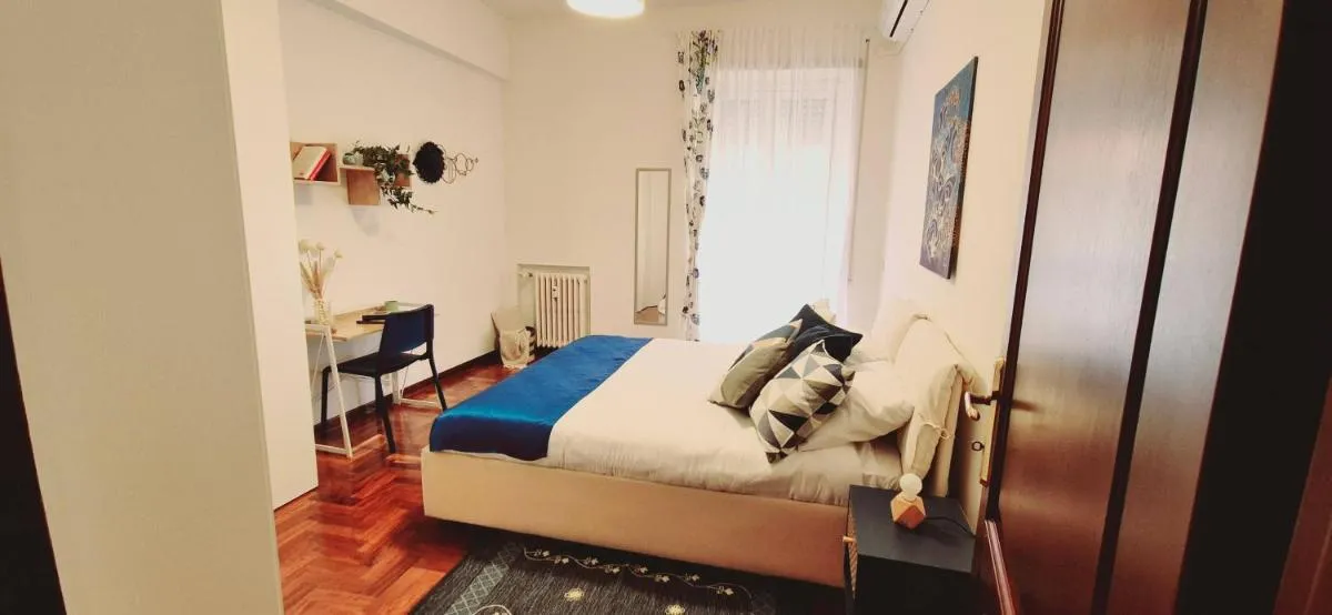 Image 1 of A casa di chi, Family, Near Metro