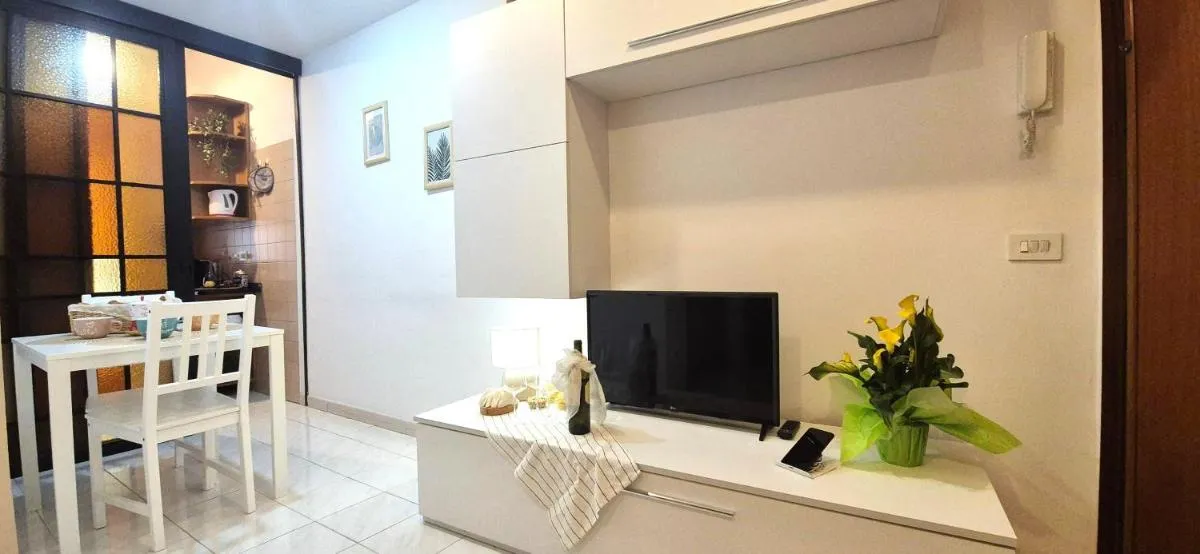 Image 4 of A casa di chi, Family, Near Metro