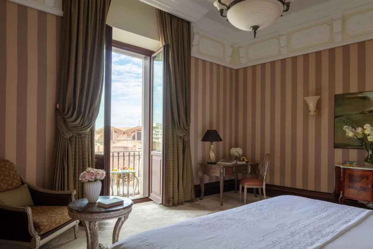 Image 2 of Anantara Palazzo Naiadi Rome Hotel – A Leading Hotel of the World