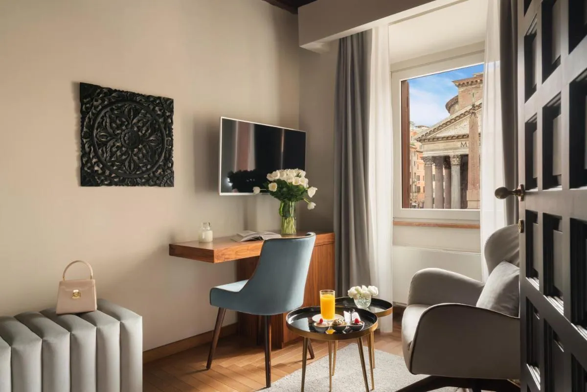 Image 2 of Antico Albergo del Sole al Pantheon