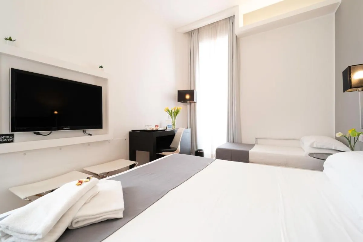 Image 4 of At Home Townhouse – Filiberto