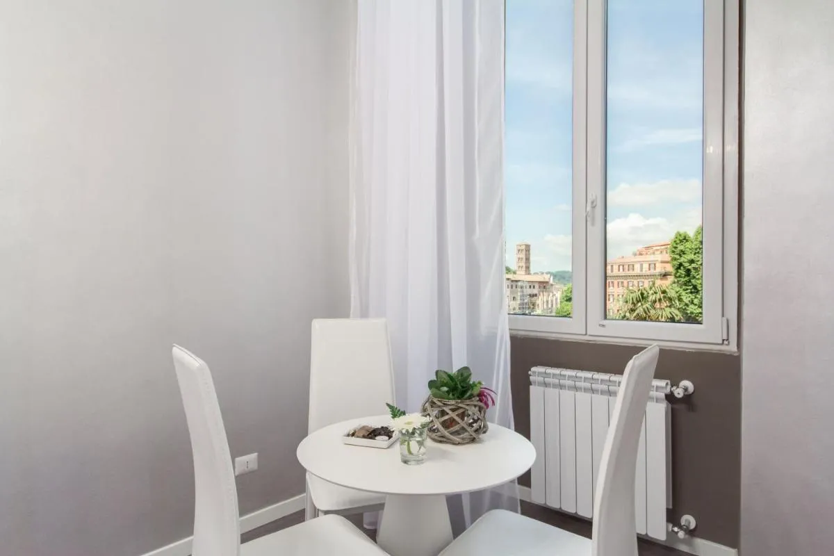 Image 2 of B&B Colosseo Panoramic Rooms