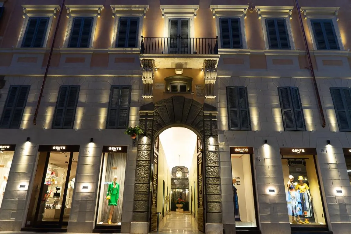 Image of Babuino 79