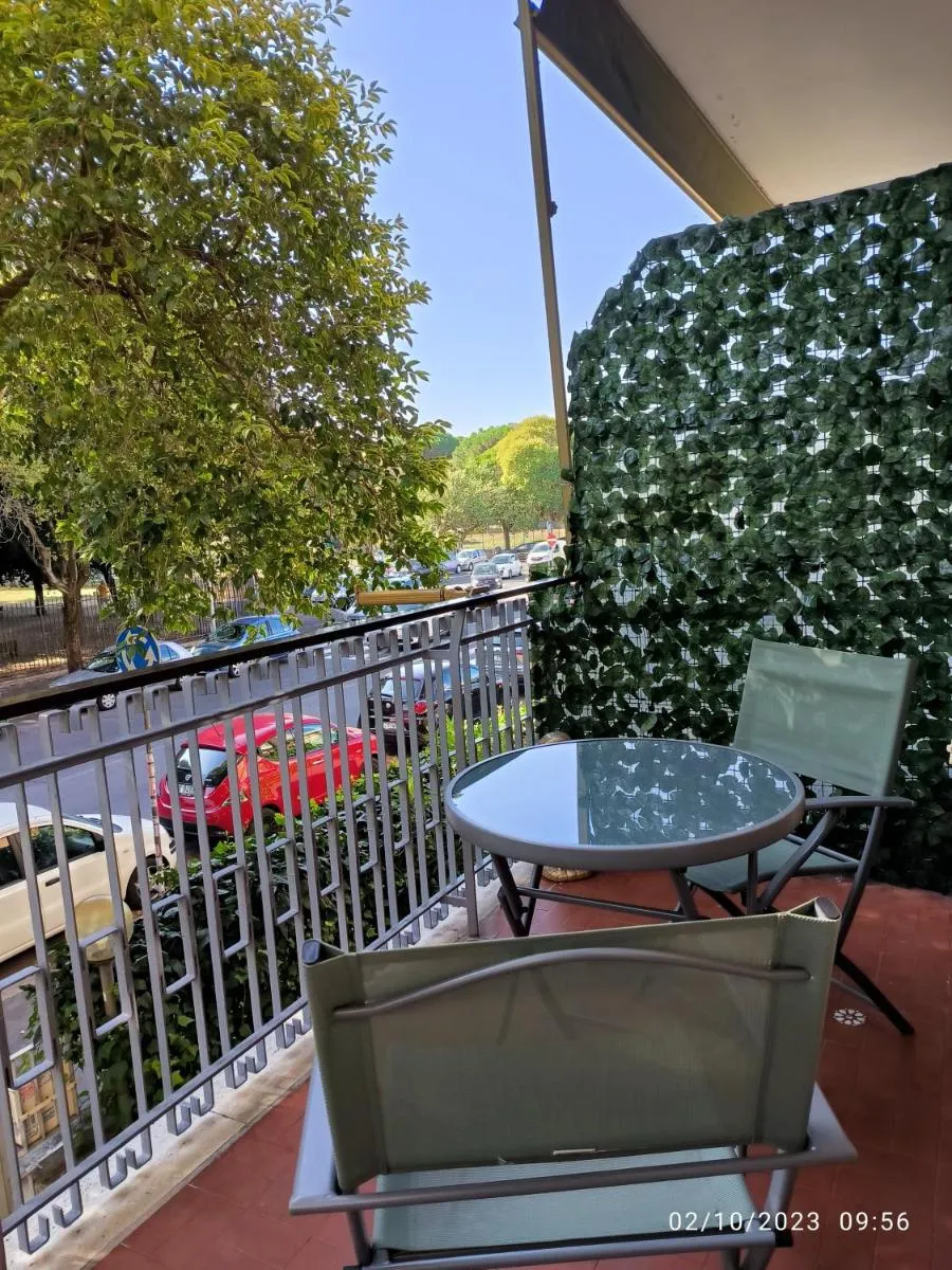 Image 5 of Balcone sul parco