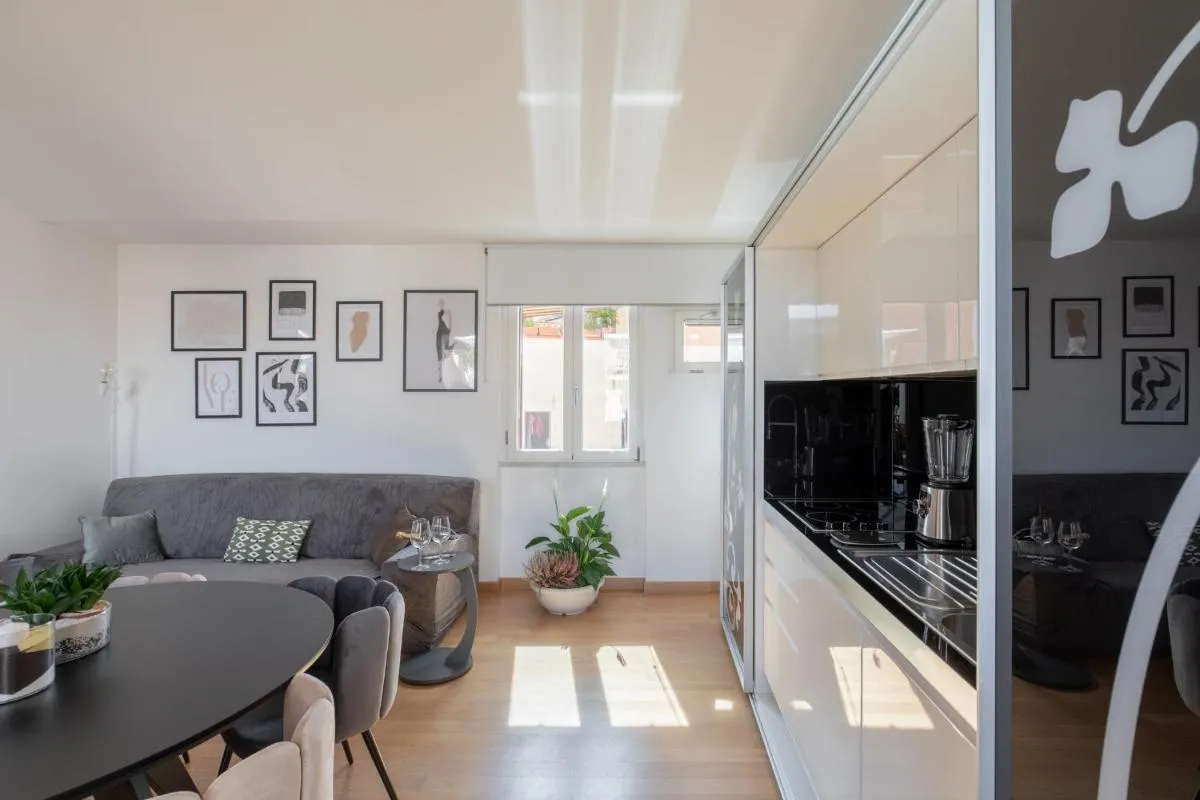 Image 4 of Barberini Caesar Suites