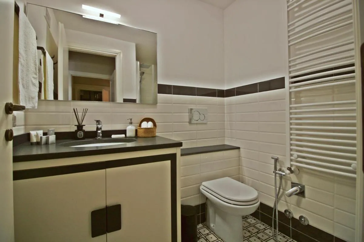Image 5 of Beautiful suite in the heart of Trastevere