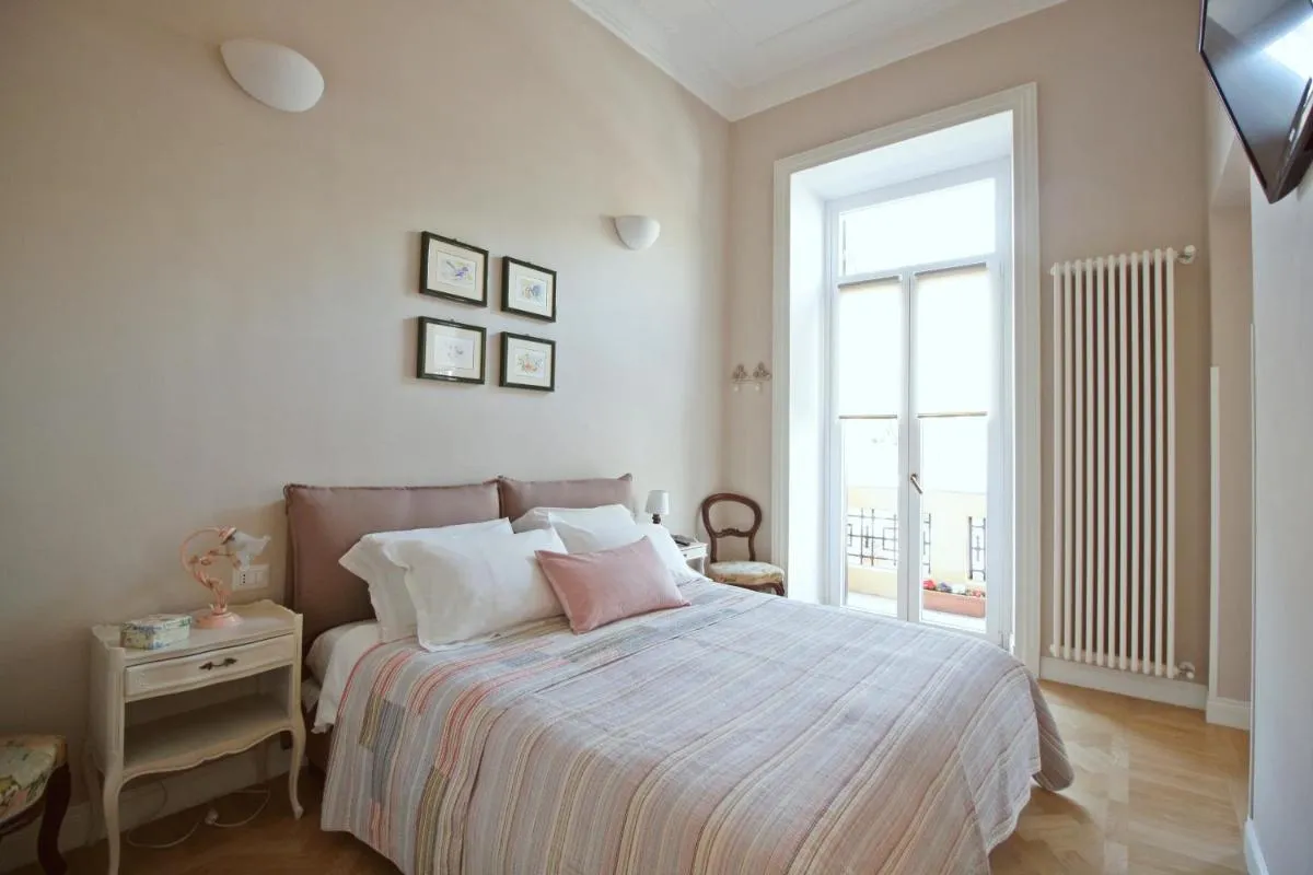 Image 4 of Beautiful suite in the heart of Trastevere
