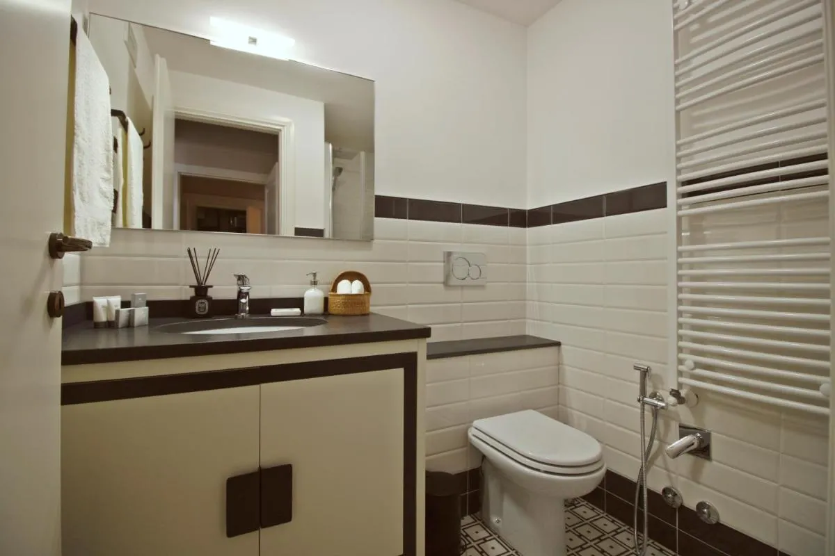 Image 2 of Beautiful suite in the heart of Trastevere