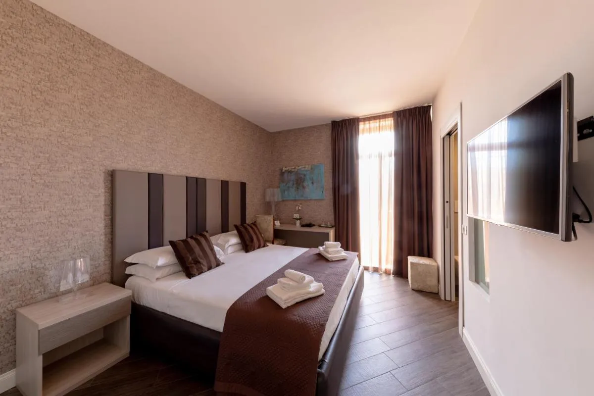 Image 4 of Blue Inn Luxury Suites