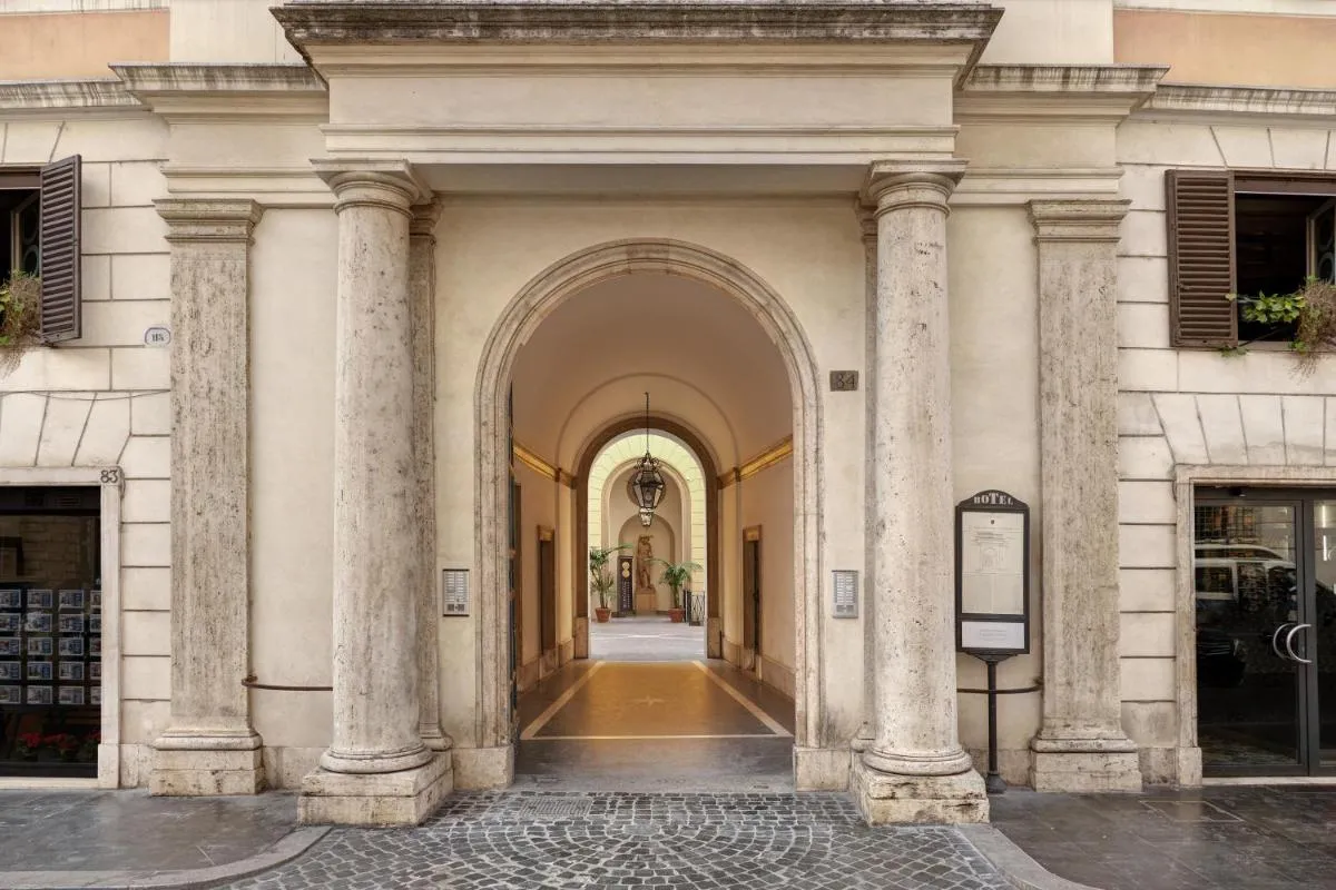 Image 4 of Borghese Contemporary Hotel