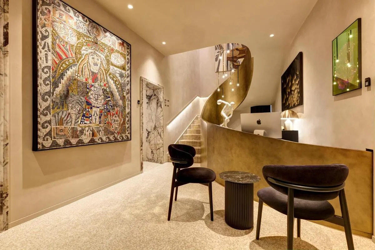 Image 6 of Borghese Contemporary Hotel