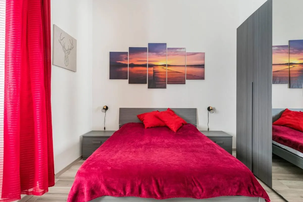 Image 2 of Camillo’s quality Home