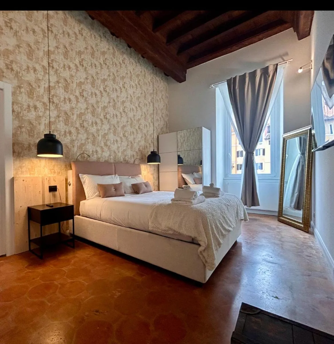 Image 4 of Campo De Fiori Home