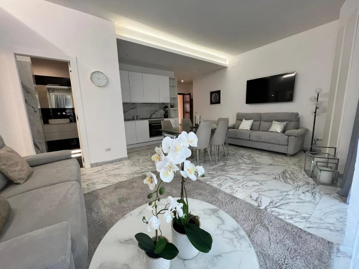 Image 2 of Casa Malupa Luxury Apartments
