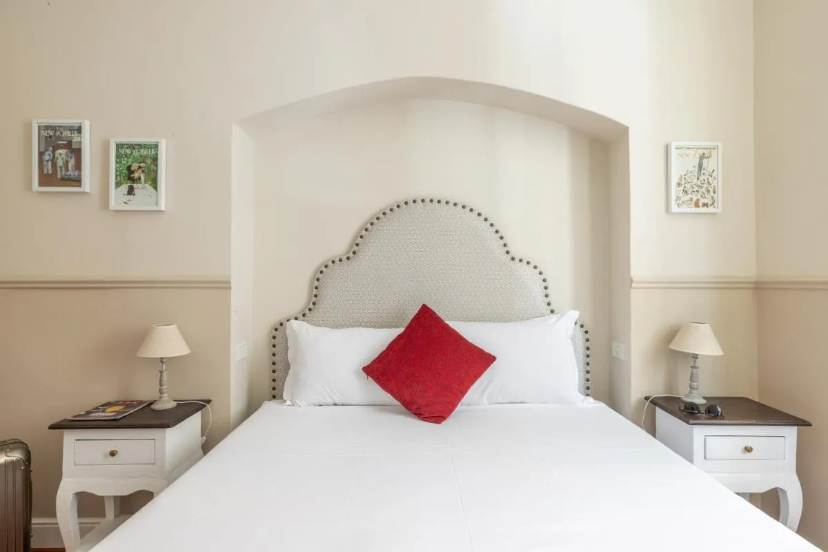 Image 1 of Charming apartment with patio a few steps from Colosseum