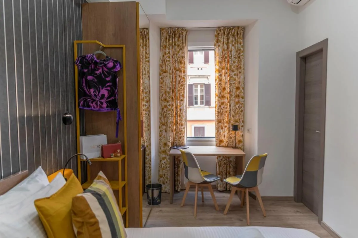 Image 4 of Cola Suites Apartments
