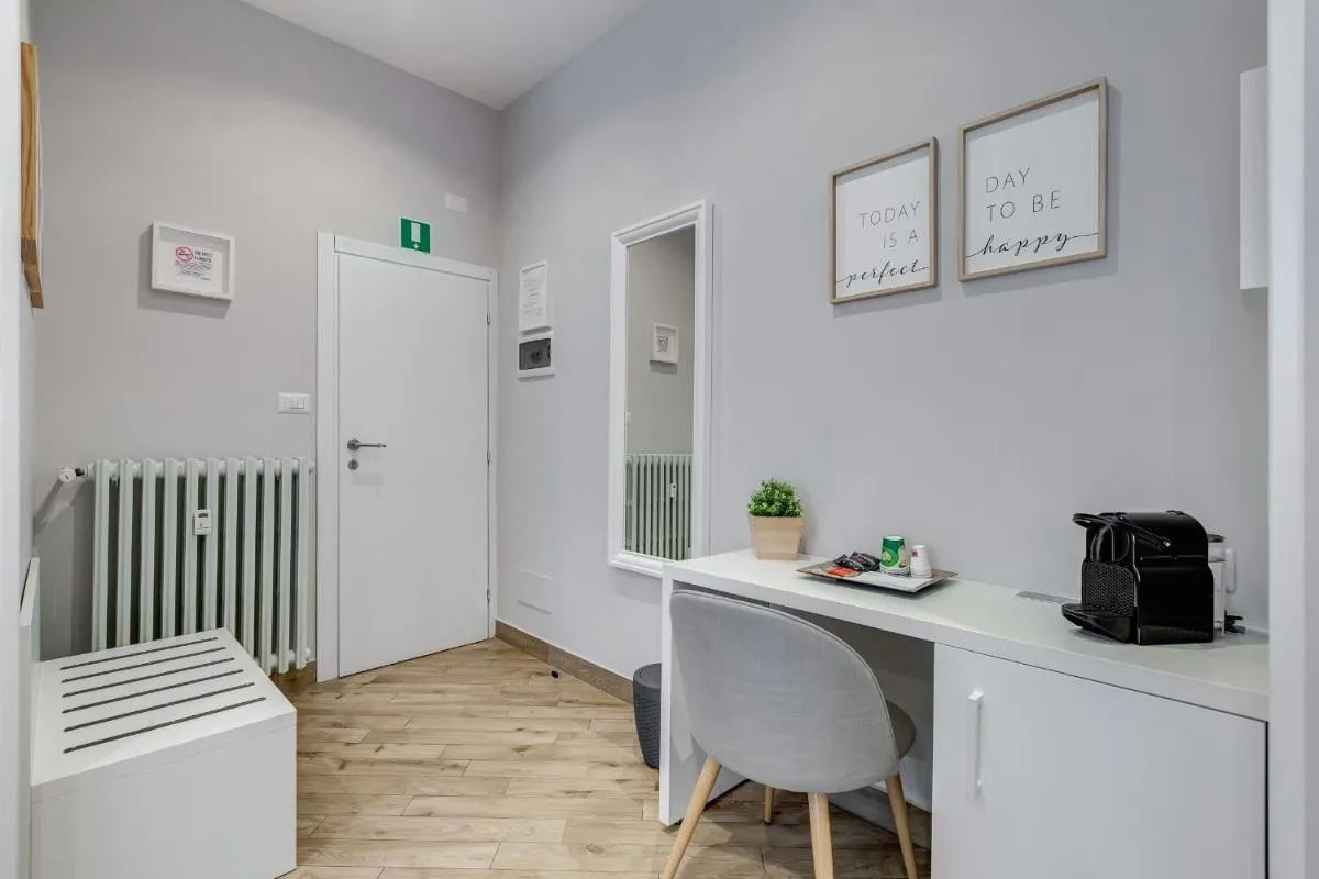 Image 3 of Colonna Luxury Suites