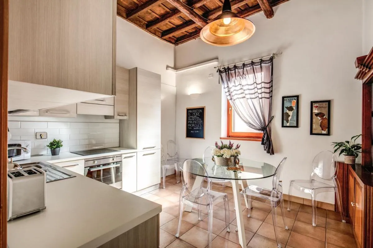 Image 3 of Colosseo Miracle Suite