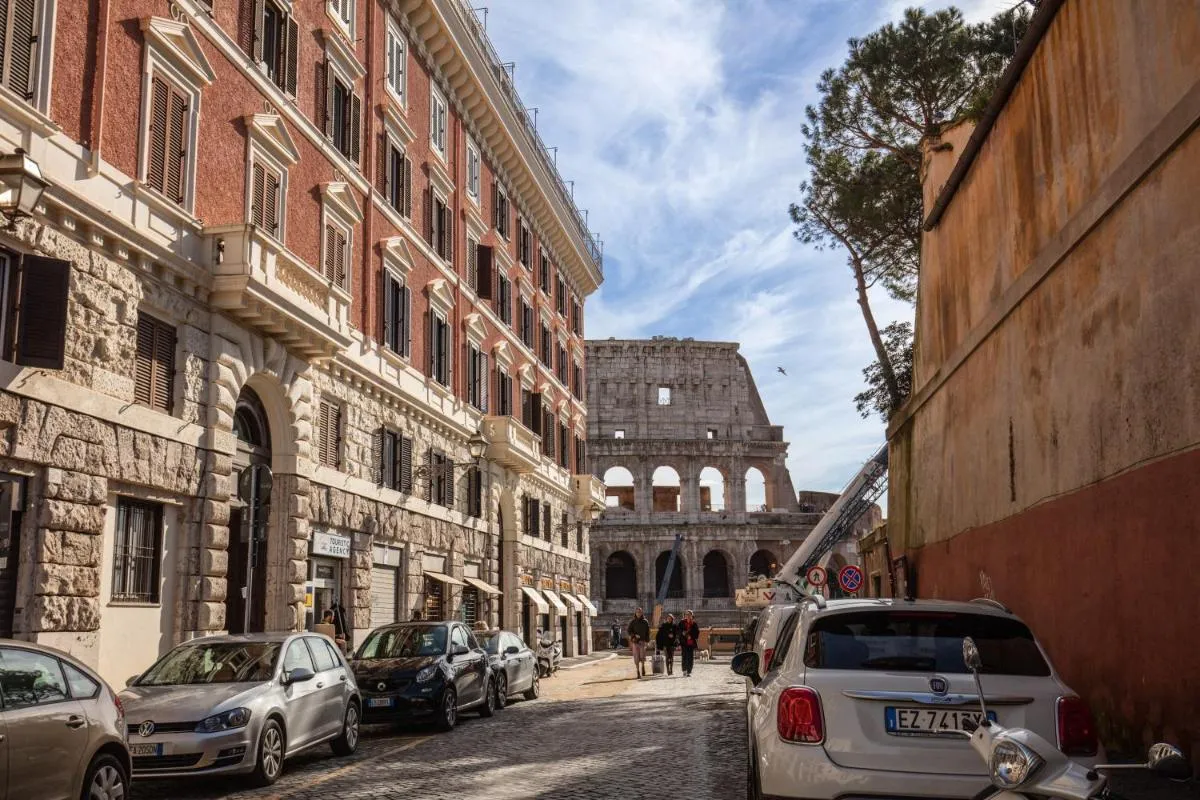 Image 5 of Colosseo Miracle Suite