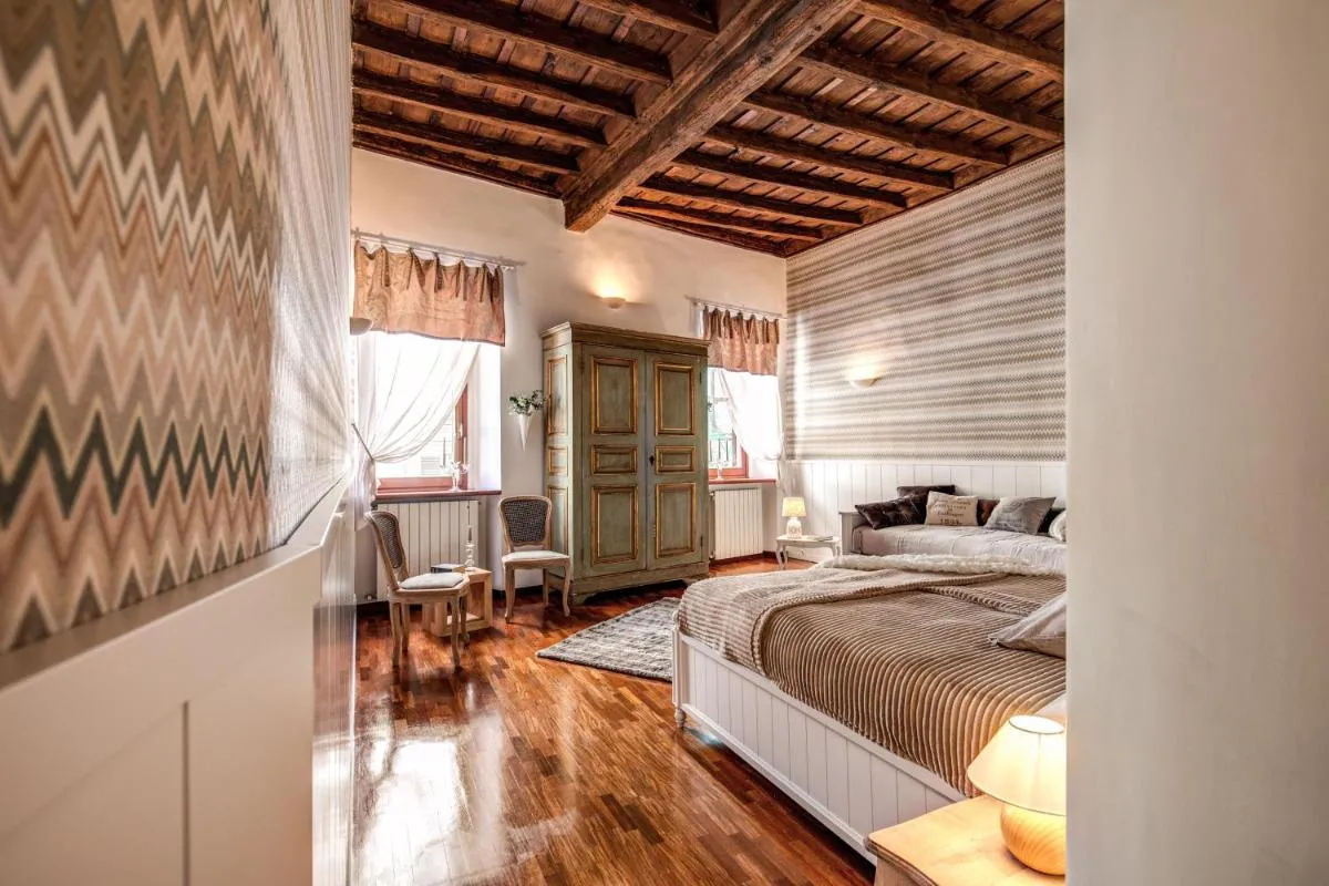 Image 6 of Colosseo Miracle Suite