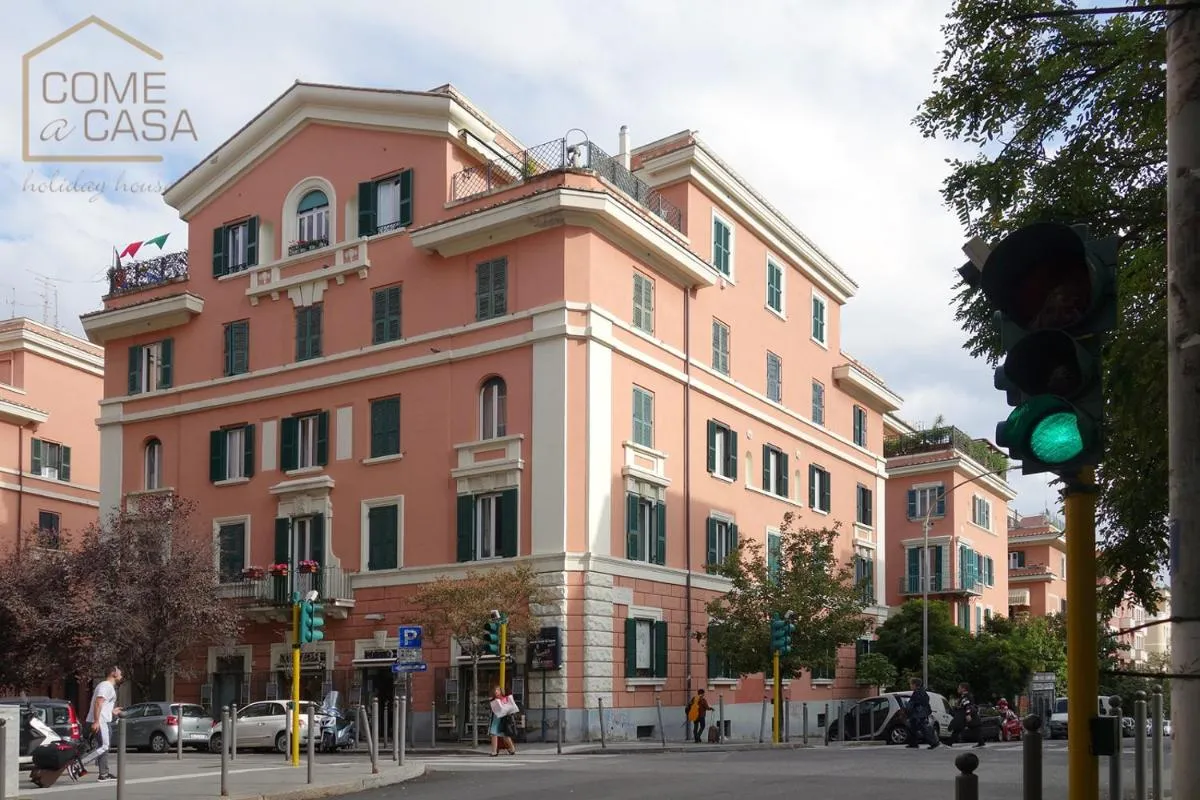 Image 5 of Come a Casa
