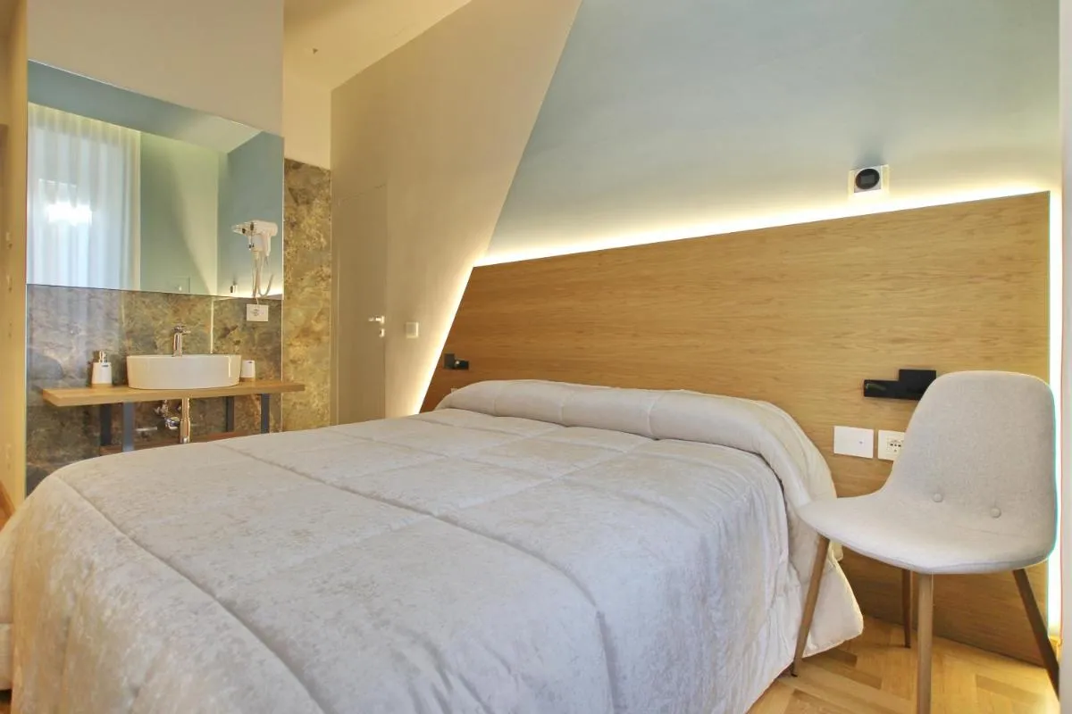 Image 4 of Dea Rome Suites