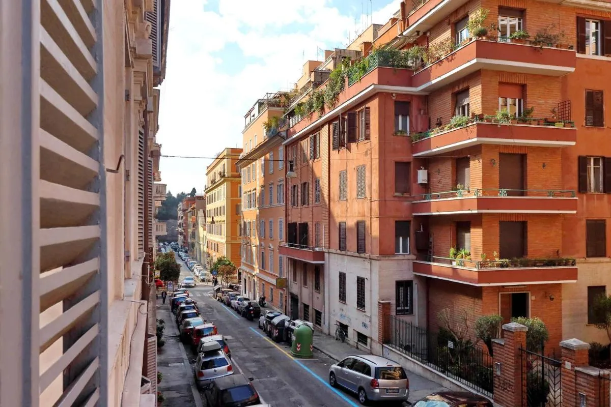 Image 5 of Deco’s Place Roma Cloe