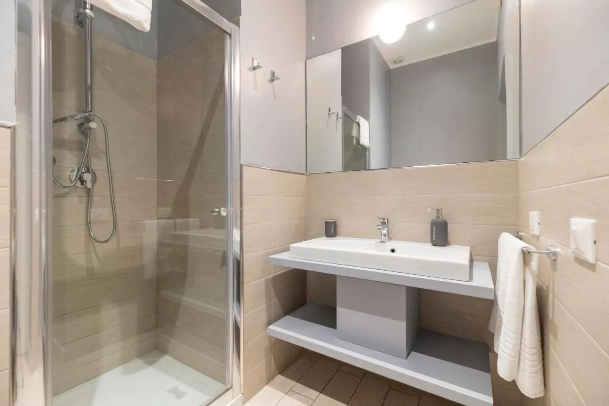 Image 6 of Design 18 Charming Rooms